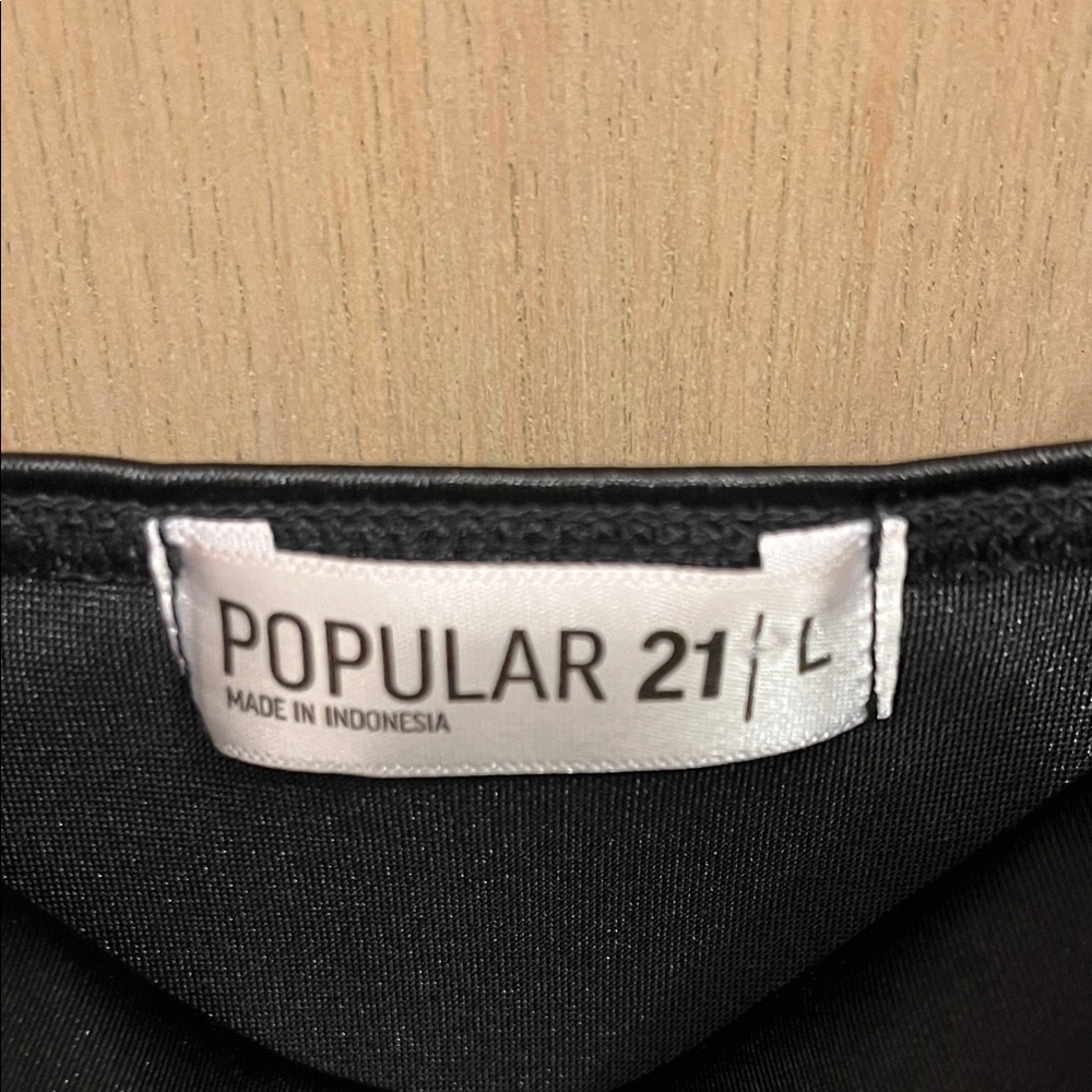 Popular 21 Black Satin Midi Dress - Picture 2 of 3